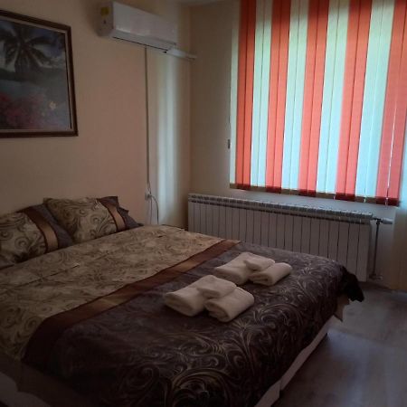 Dima'S Place Kazanlŭk Esterno foto